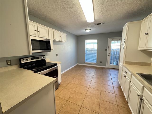 Building Photo - 6108 Seese Dr