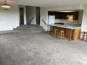 Building Photo - 173 Birch Ave