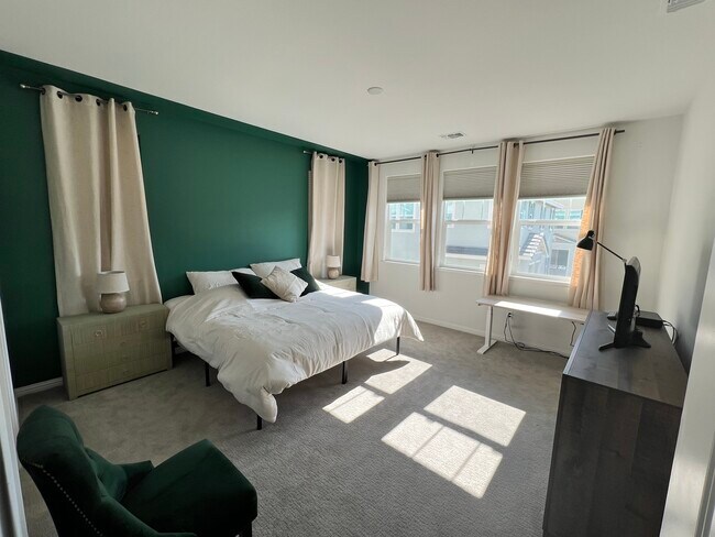 Building Photo - 24157 Amaranth Loop