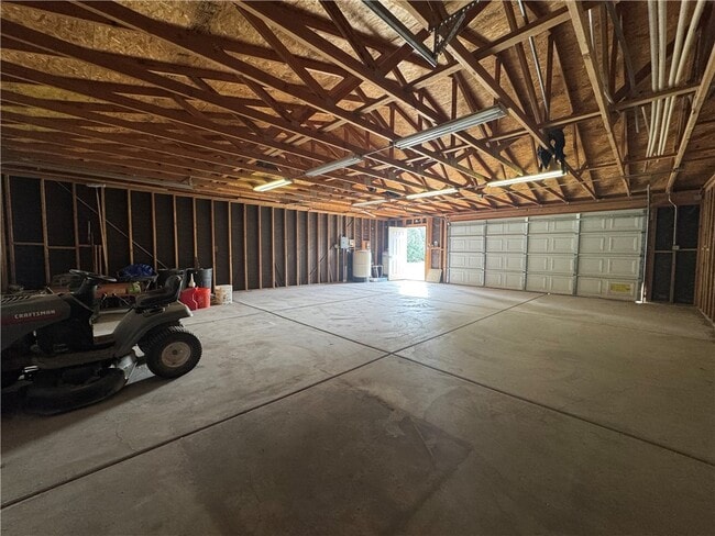 Building Photo - 10044 Kent Rd