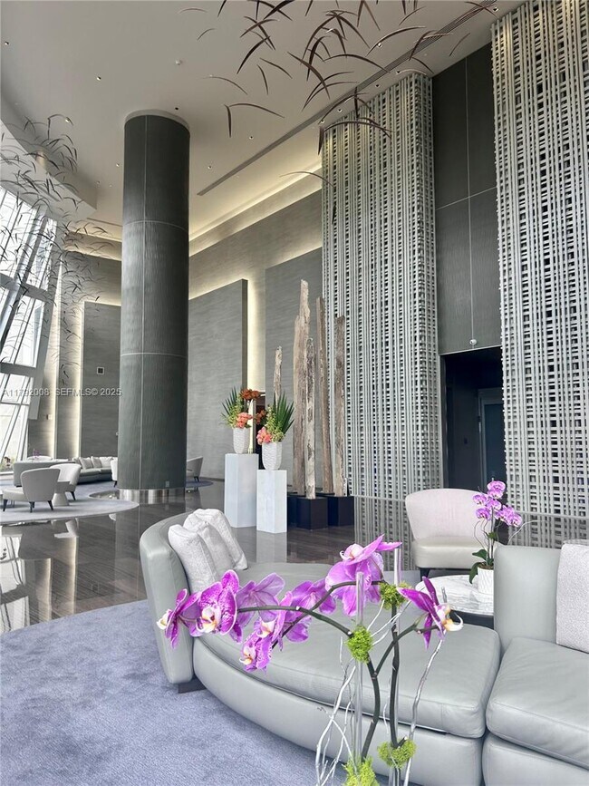 Building Photo - 1830 S Ocean Dr