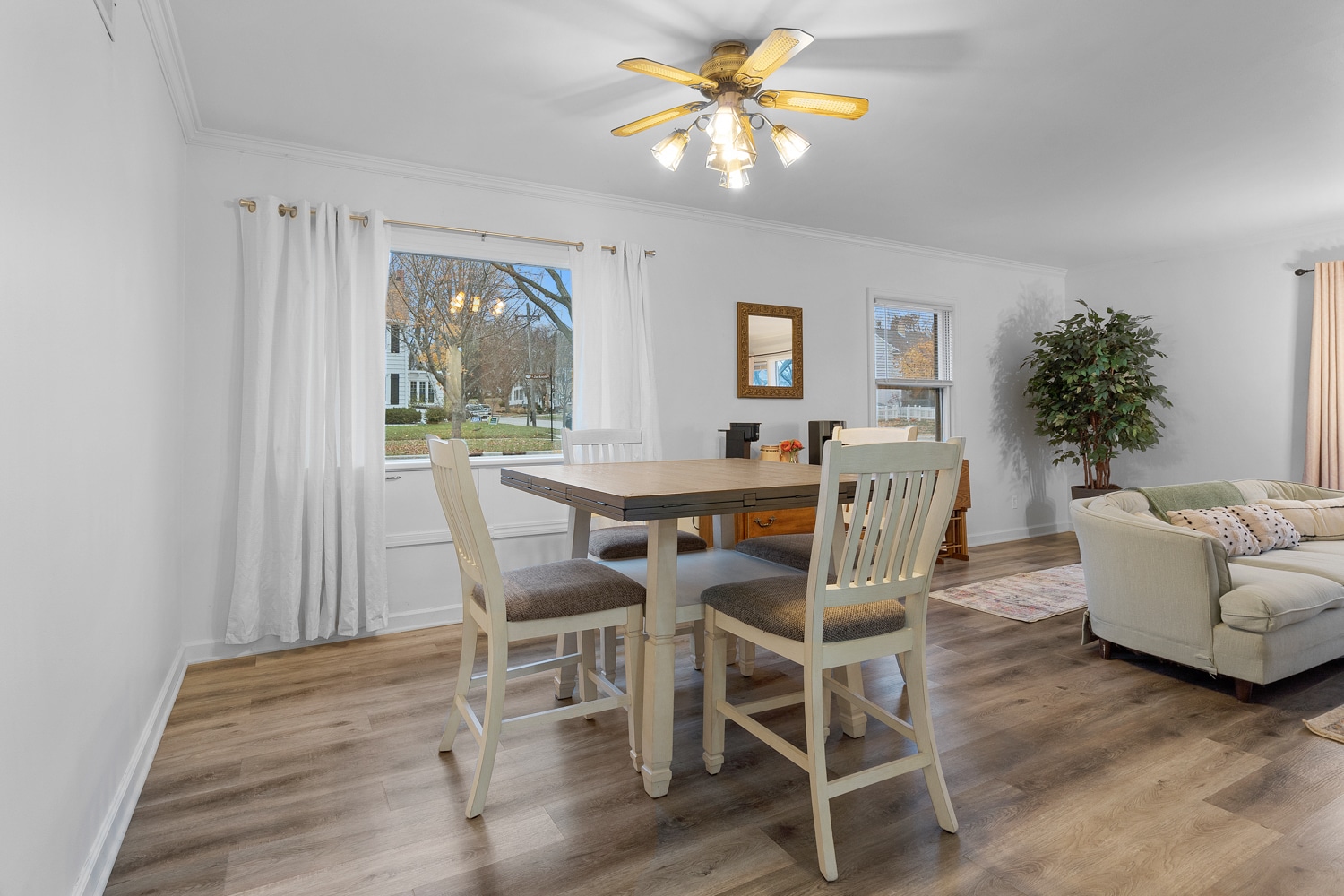 Dining Room - 729 Eliza St