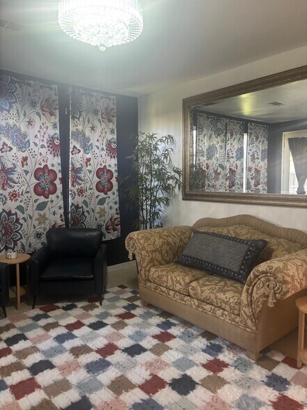 Building Photo - 30685 Desert Eagle Way