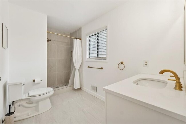 Building Photo - 3655 Winters Hill Dr