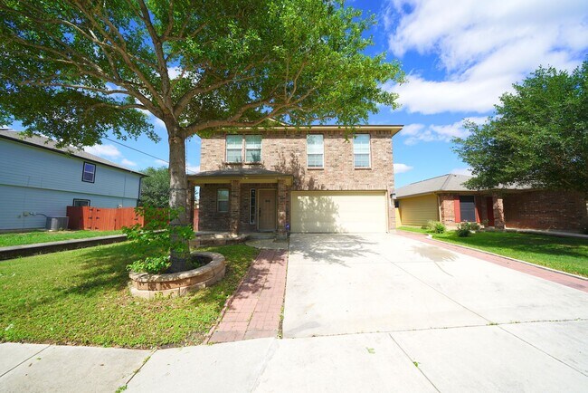 Building Photo - Great 4 Bedroom, 2.5 Bathroom Home Now Ava...