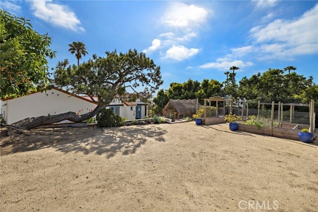 Building Photo - 4 Camel Point Dr