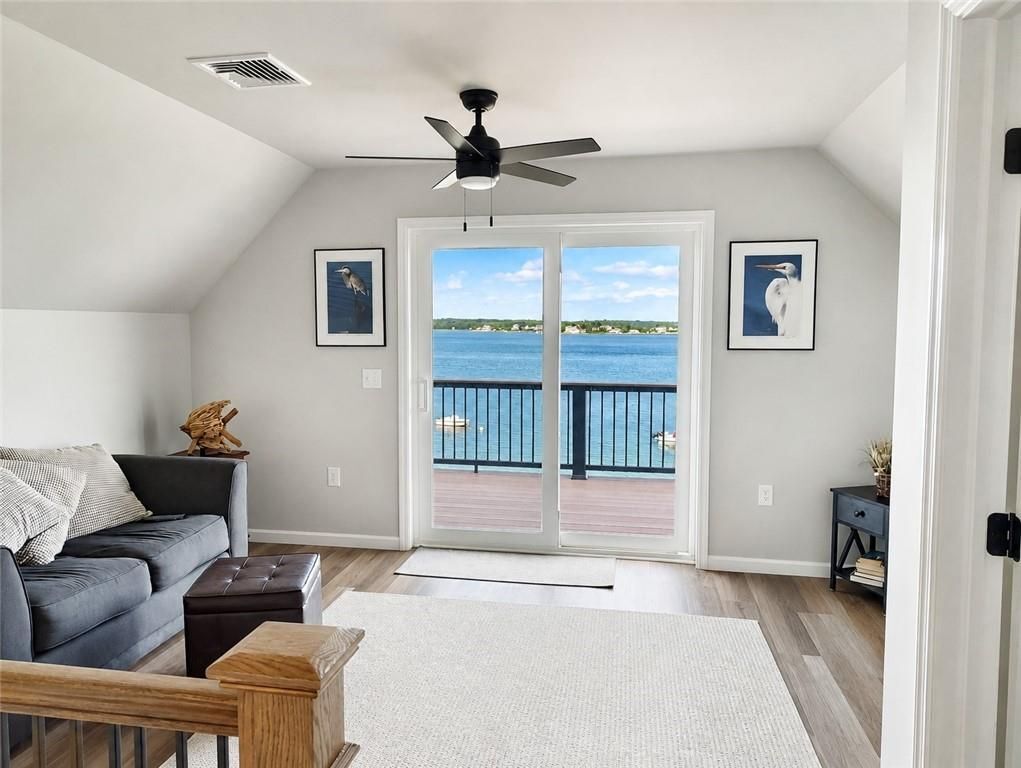 Building Photo - 160 S Jerry Cove
