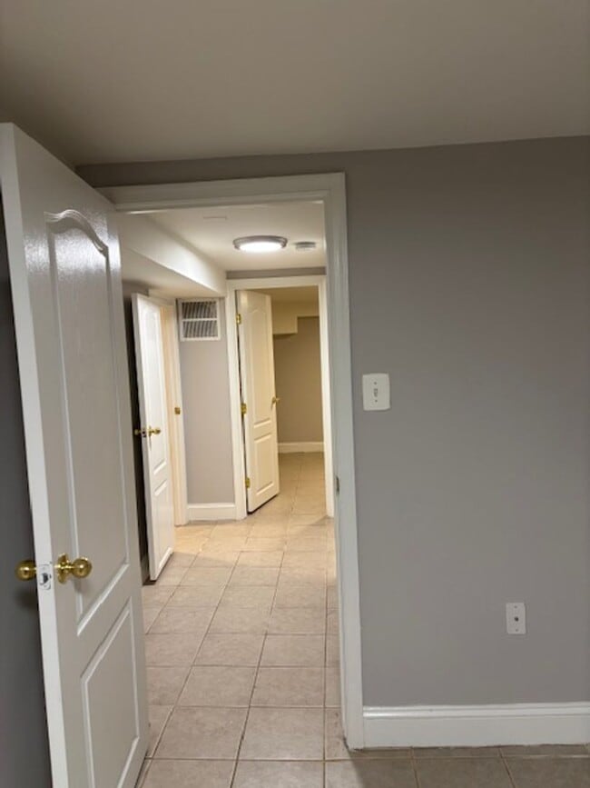 Building Photo - 2831 11th St NW