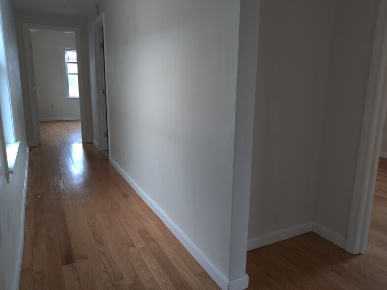 Upstairs Hallway - 235-2 Columbia Rd