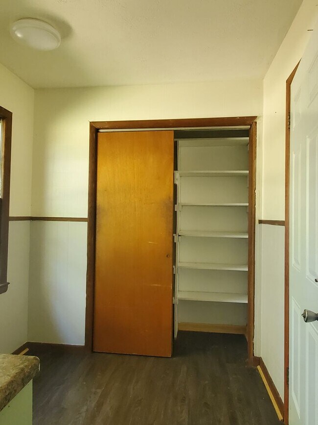 Building Photo - Cozy Three Bedroom Home!