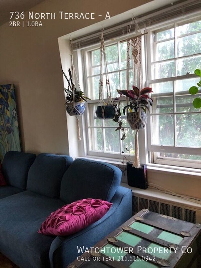 Building Photo - 736 North Terrace