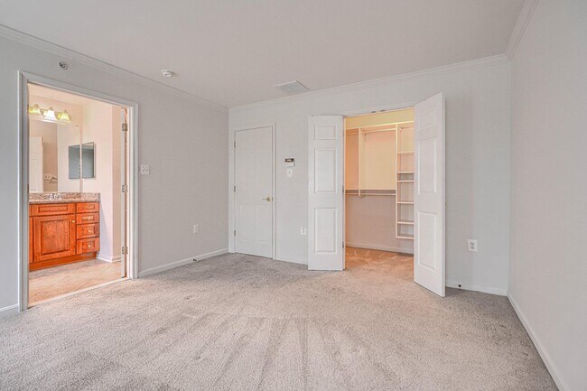 Building Photo - 239 Anvil Way