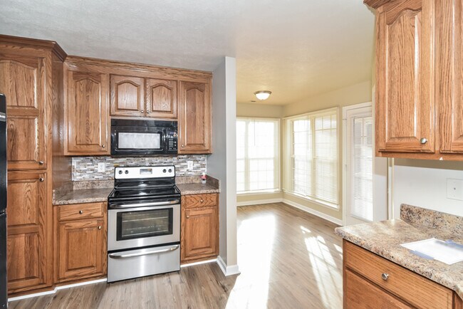 Building Photo - 237 Chestnut Oak Cir