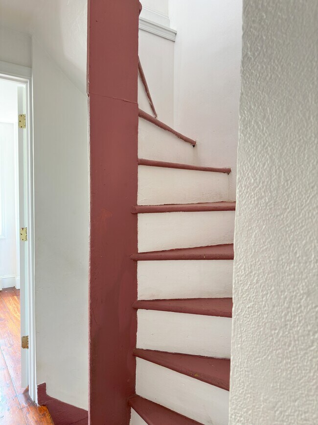 Building Photo - 1232 N Hancock St