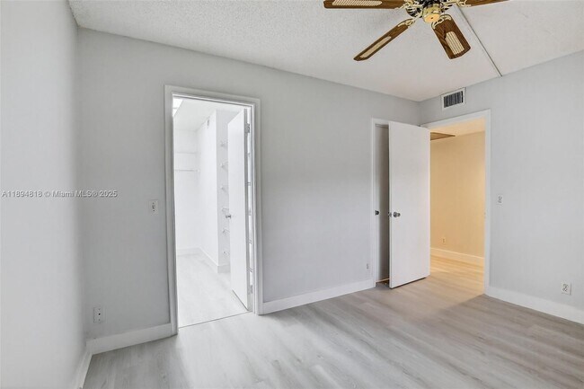 Building Photo - 701 SW 128th Ave