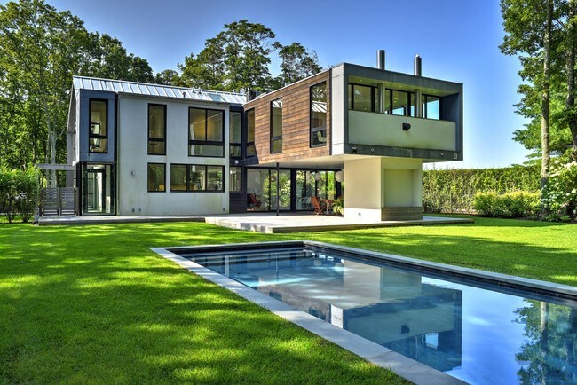 Building Photo - 507 Edge of Woods Rd