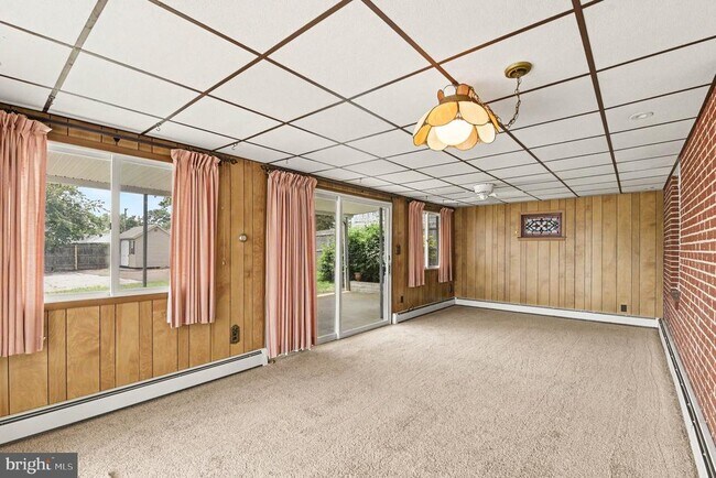 Building Photo - 4125 Cliffvale Rd