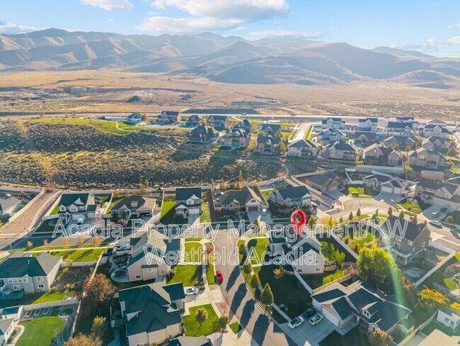 Building Photo - 1457 S Canyon View Dr