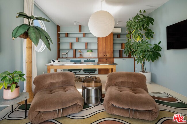 Building Photo - 1227 Tellem Dr