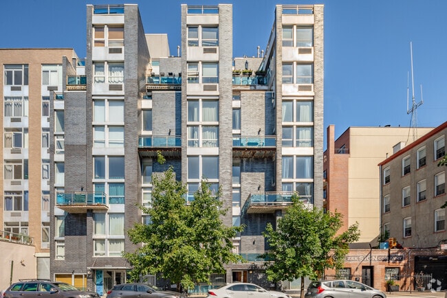 Building Photo - 105 Grand Ave