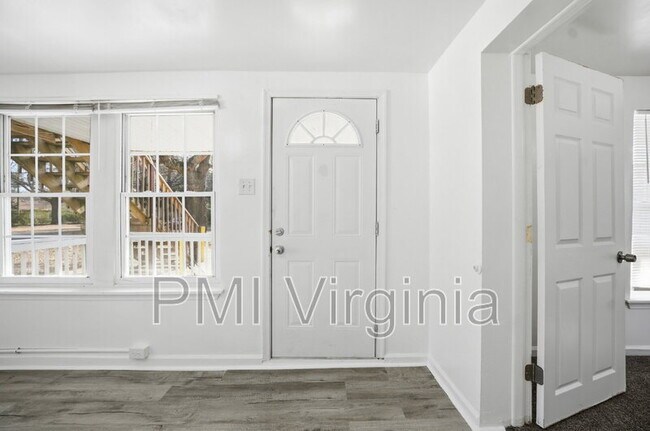 Building Photo - 1482 Old Virginia Beach Rd