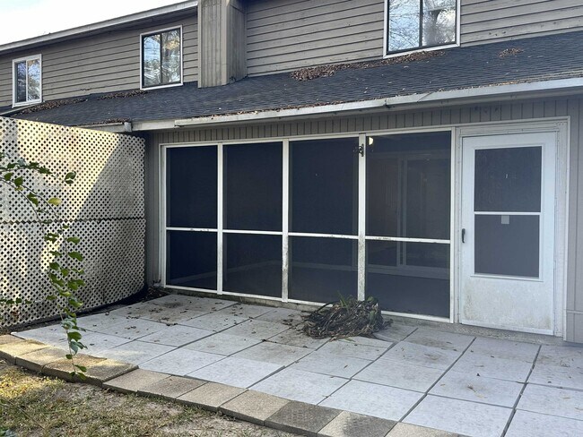 Building Photo - 178 Beaver Pond Loop