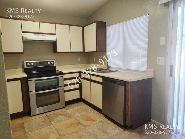 Building Photo - 5218 W Wood Owl Dr