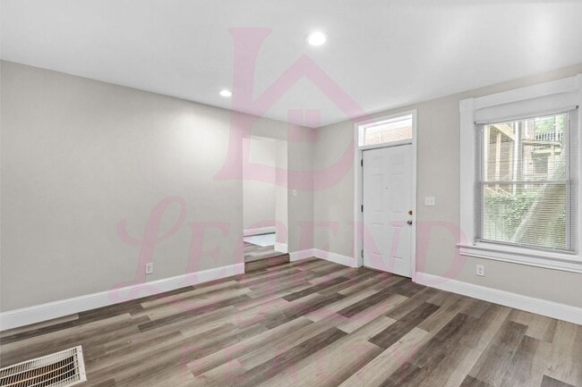 Building Photo - Updated 2-Bedroom Brick Home in Benton Park West!