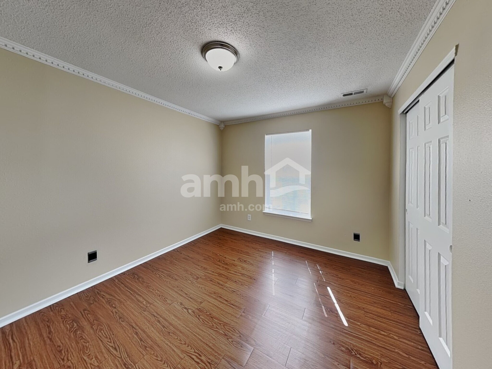Building Photo - 3011 Earlswood Ln
