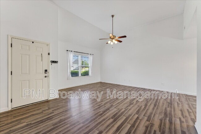 Building Photo - 837 Shelton Cir