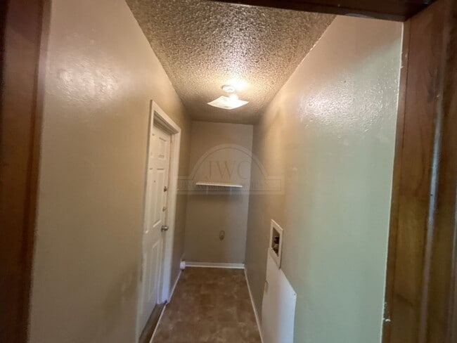 Building Photo - 1315 Jefferies, Killeen