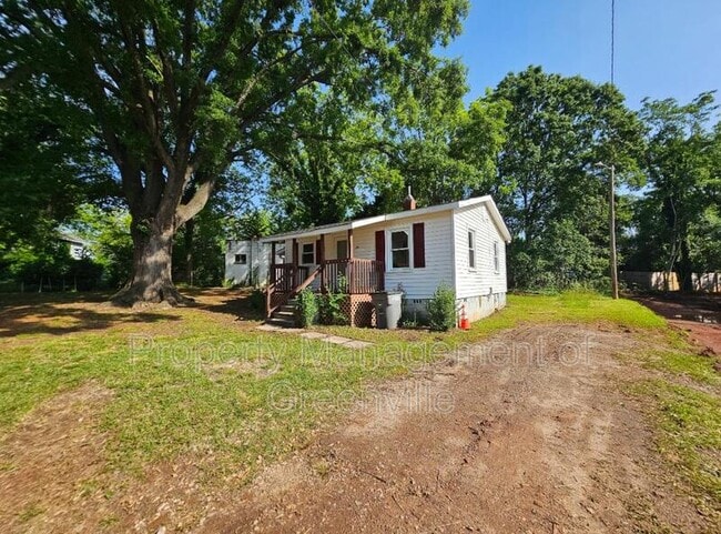 Building Photo - 208 Lady St
