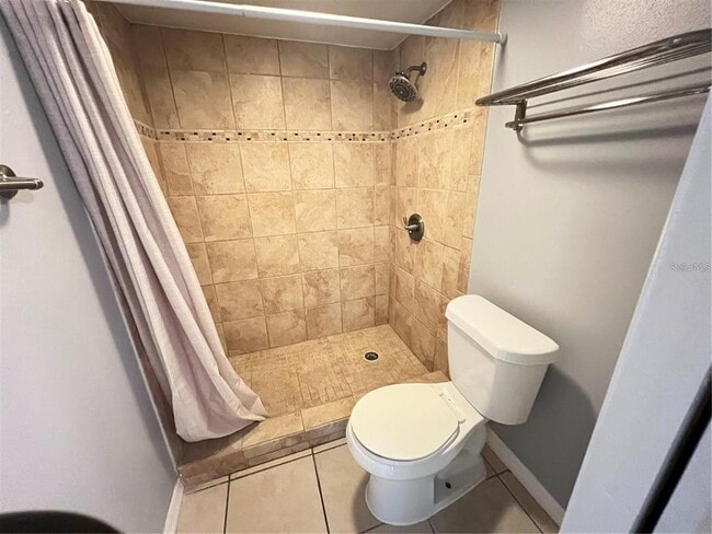 Building Photo - 2535 N Alafaya Trail