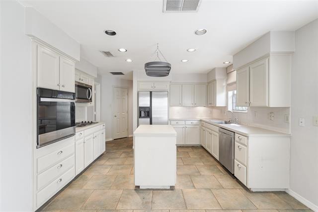 Building Photo - 4919 Saddleback Rd