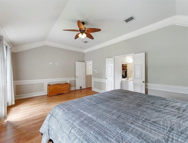 Building Photo - 25719 Bearborough Dr