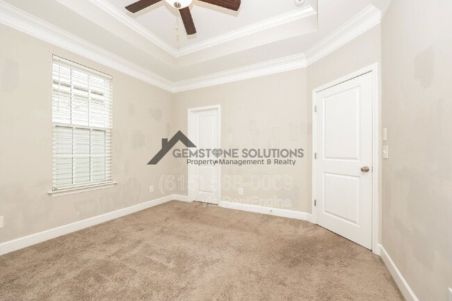 Building Photo - 345 Kara Ln