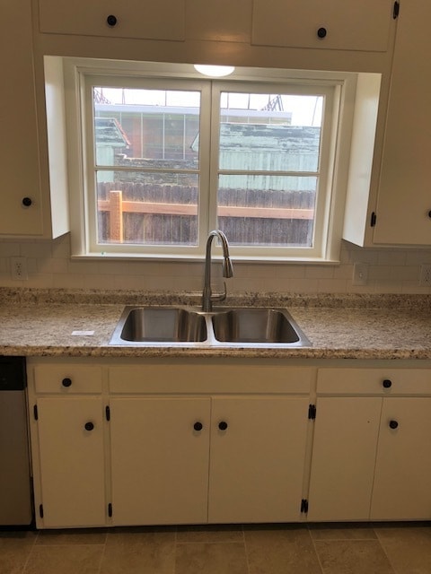 Building Photo - Wonderful Updates in this Midtown Charmer! 3 bed 1 bath, GREAT Kitchen!