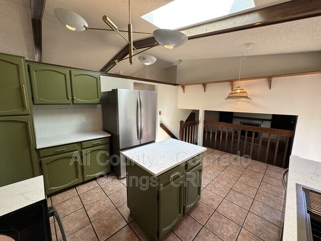 Building Photo - 4055 Thundercloud Dr