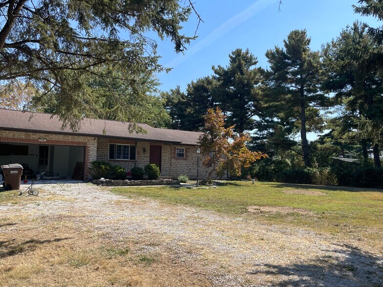 Building Photo - 12220 Jerome Road