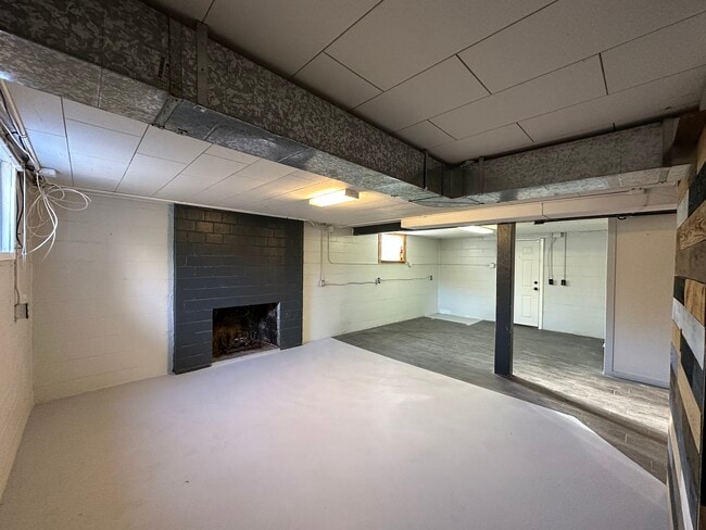 Building Photo - 3010 Bethel Rd SE