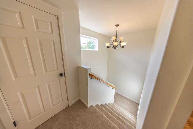 Building Photo - Three bedroom home one block from Battle Ground Village. - With AC