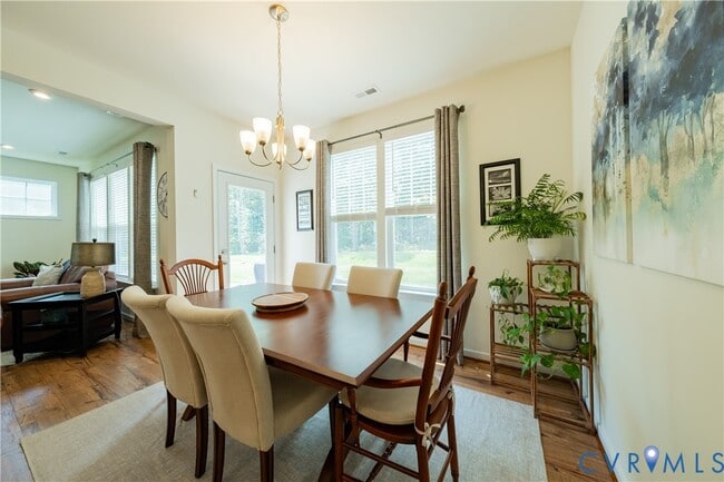 Building Photo - 18401 Palisades Ct