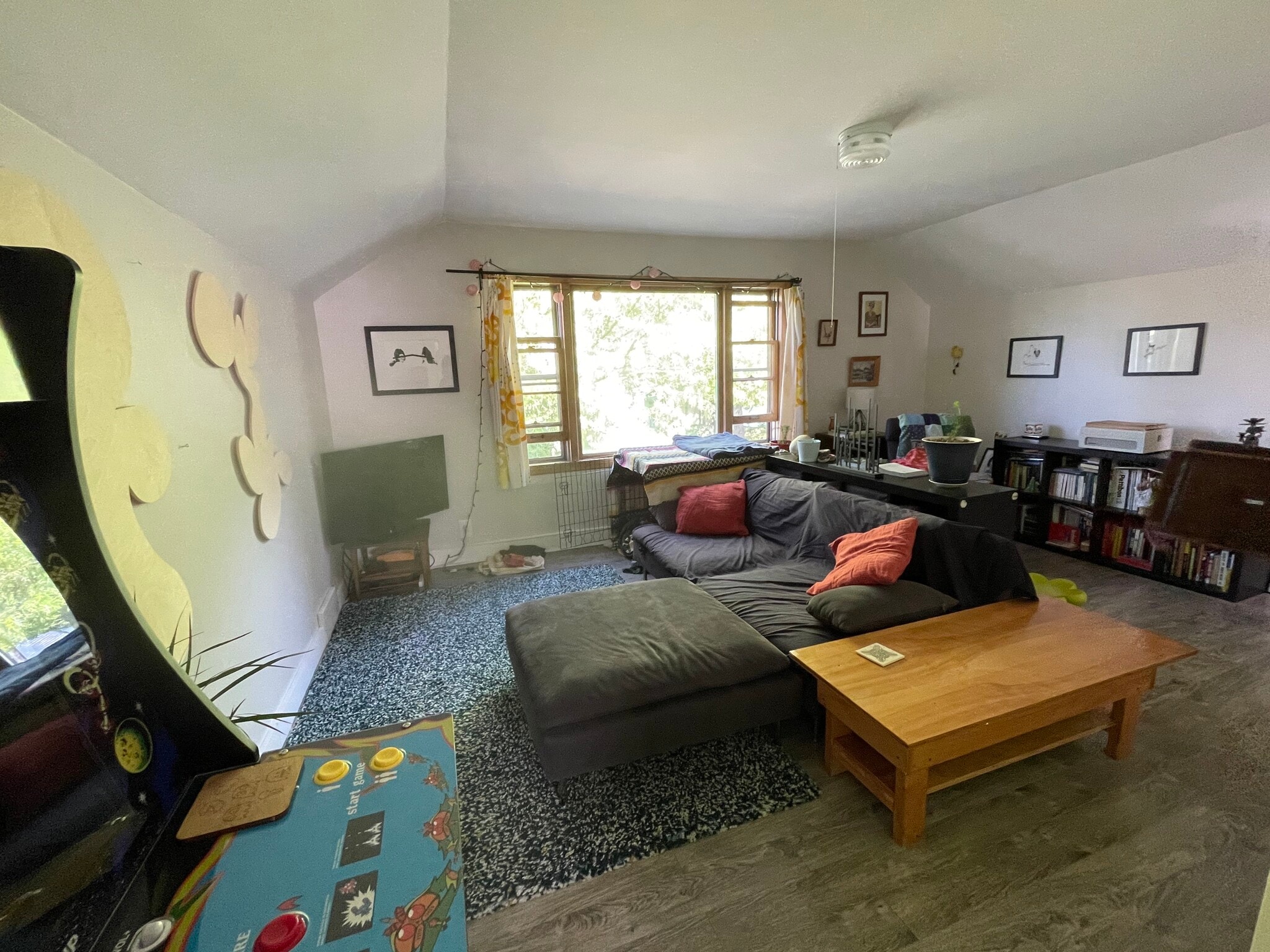 Living room - 1628 California St NE