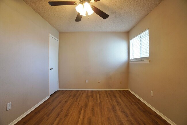 Building Photo - 7602 Woodstone Cove
