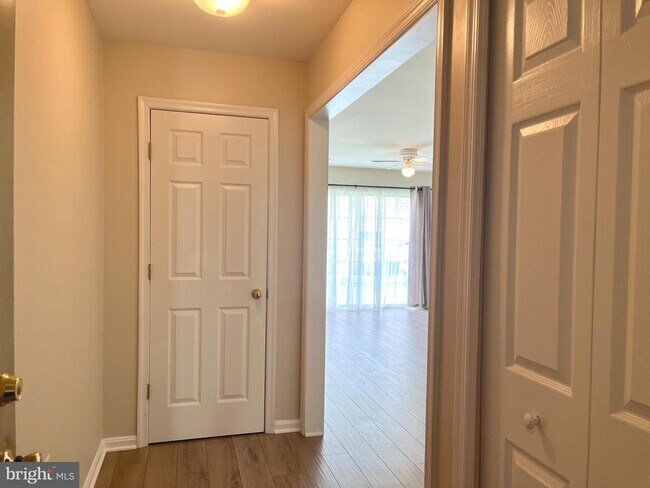 Building Photo - 1122 Huntmaster Terrace NE