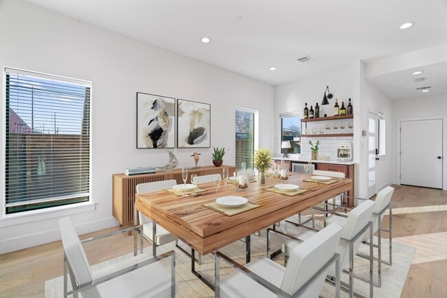 Building Photo - 3802 Commerce St