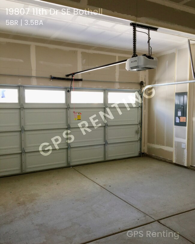 Building Photo - 19807 11th Dr SE