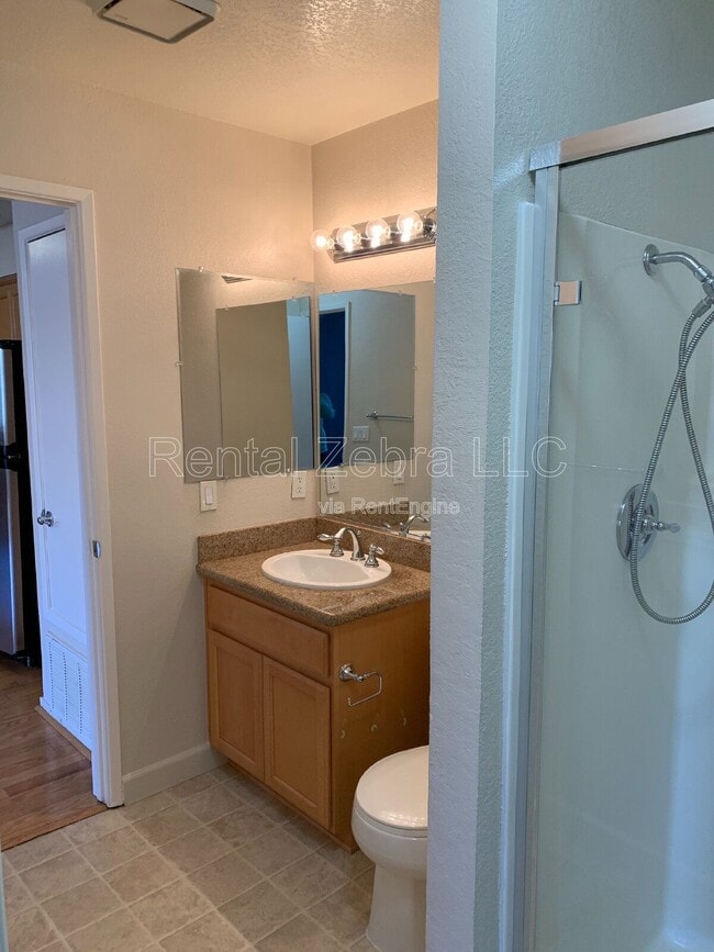 Building Photo - 2915 N Texas St