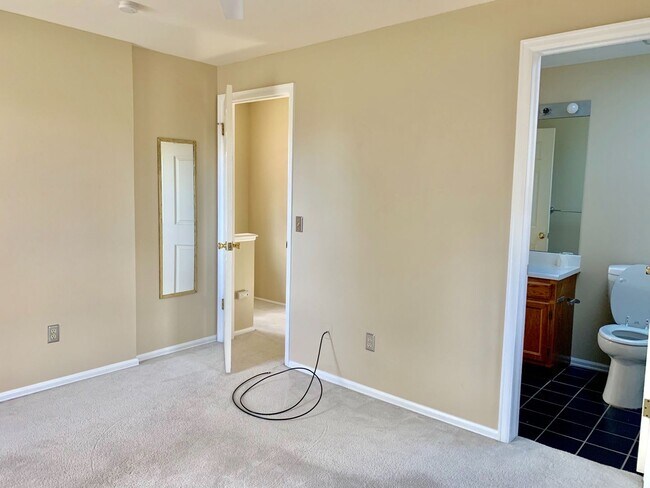 Building Photo - Old Town Louisville Home for Lease near Coal Creek Trails!
