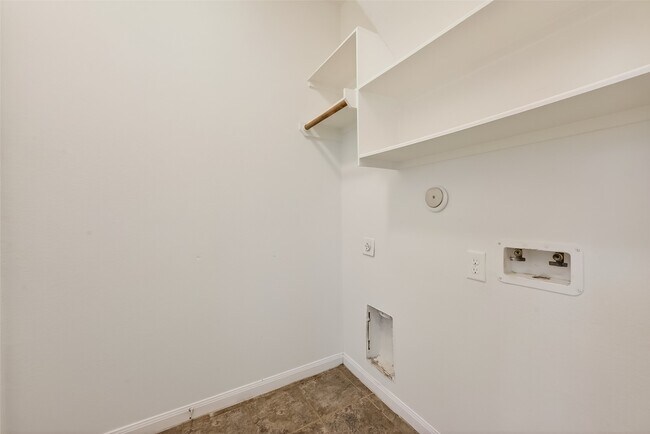 Building Photo - 20515 Bandrock Terrace